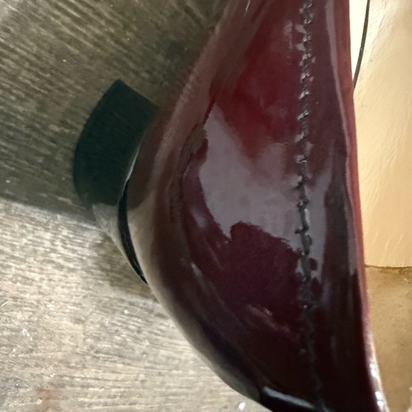 Roberto Festa size 39 (8.5) near new condition Burgundy and Black bow front heel - Picture 11 of 11